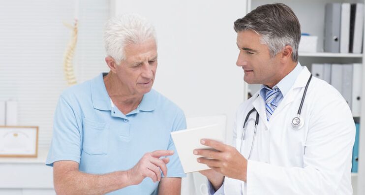 Eine chronische Prostatitis bei einem Mann ist ein guter Grund, einen Arzt zur Behandlung aufzusuchen. 