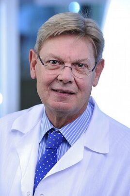 Arzt Urologe Peter